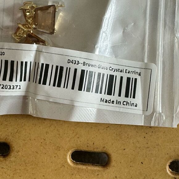 Earrings womens Brown crystal gold plated drop New - Picture 4 of 10